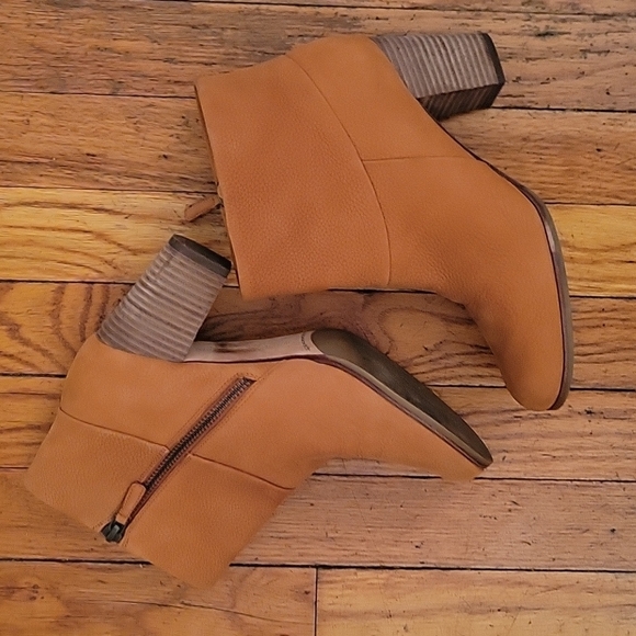 Cole Haan & Nike Air collaboration booties 7.5 Outdoors Hiking Cold Weather - Picture 6 of 6